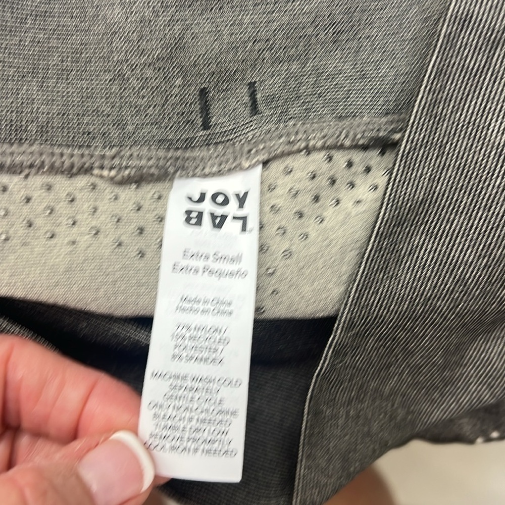 JoyLab Women's High-Rise Gray/Cream Patterned Seamless 7/8 Leggings, XS, EUC - Picture 6 of 8